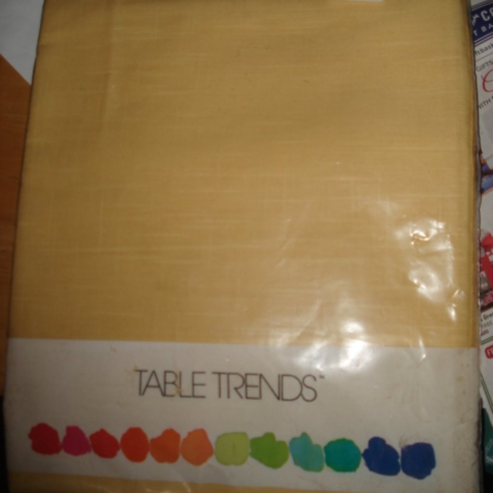 New Tablecloth size 60" x 84"